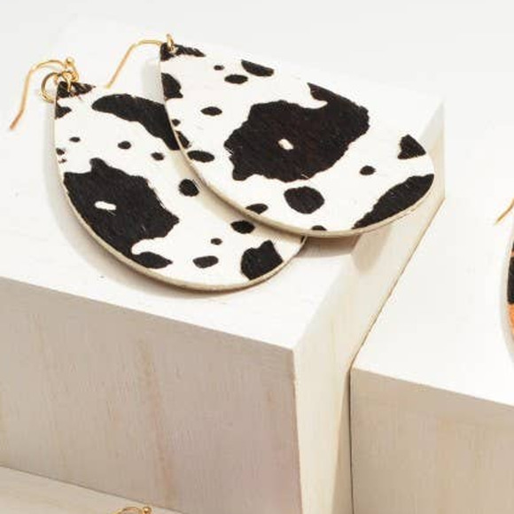 Black & White Cow Print Teardrop Dangle Earrings - Picture 2 of 3